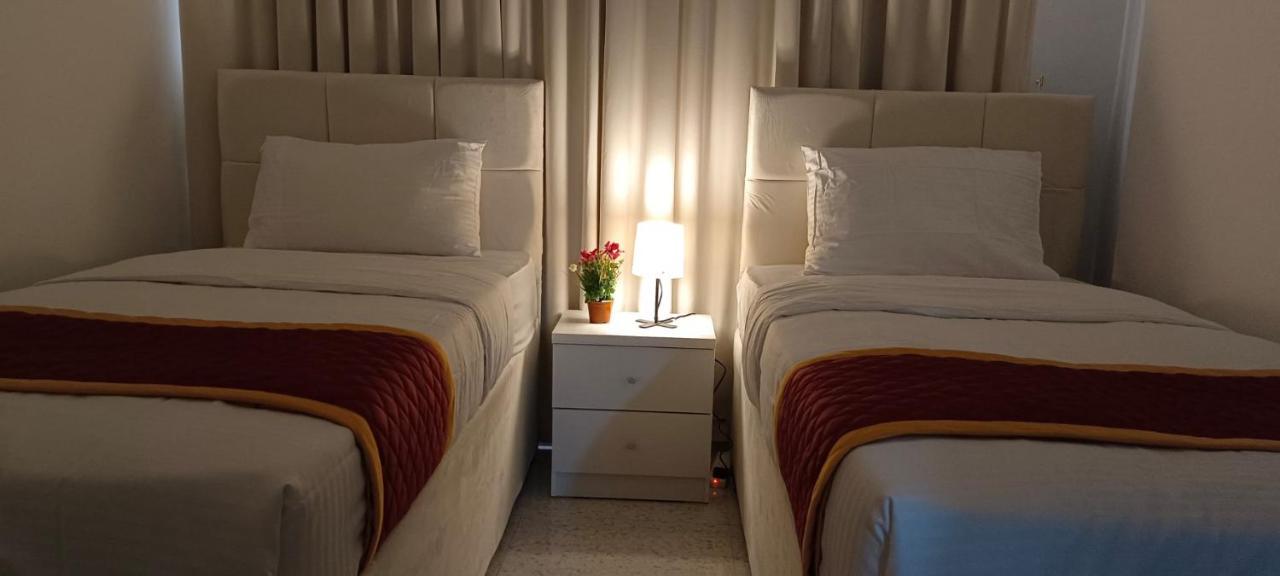 Appartement De Iris Regency Fahaheel à Koweït Extérieur photo