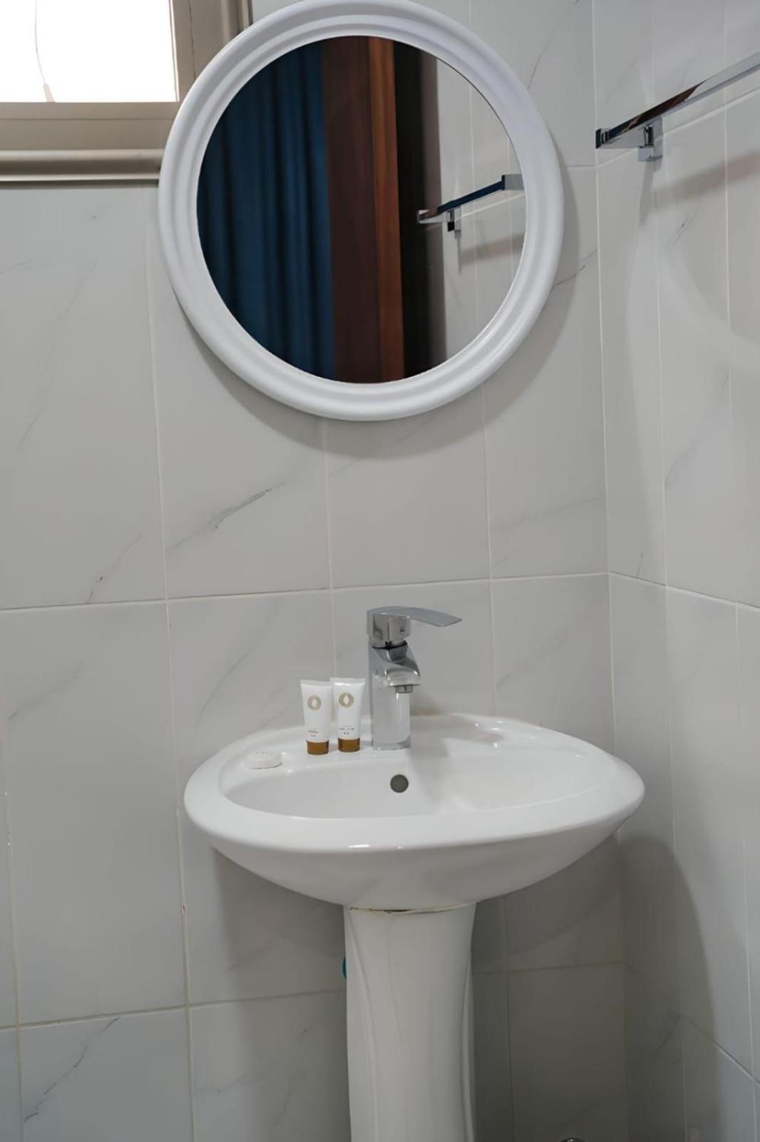 Appartement De Iris Regency Fahaheel à Koweït Extérieur photo